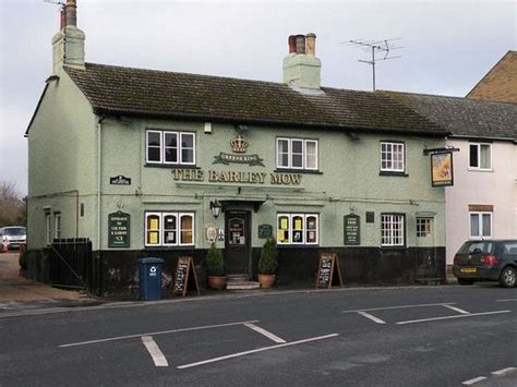 Freehouse pubs for sale  basements and has 85